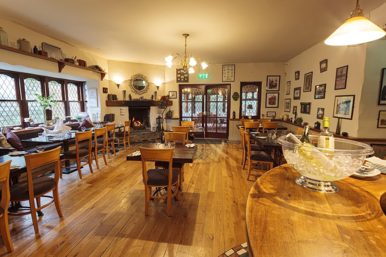 Chester Beatty Inn Ashford ภายนอก รูปภาพ