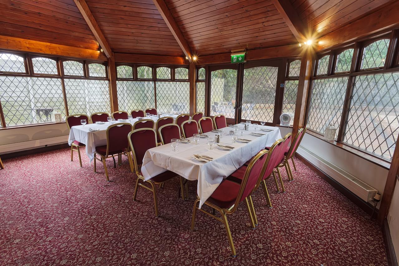 Chester Beatty Inn Ashford ภายนอก รูปภาพ