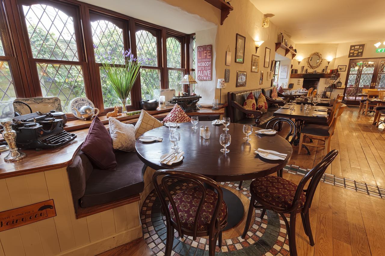 Chester Beatty Inn Ashford ภายนอก รูปภาพ